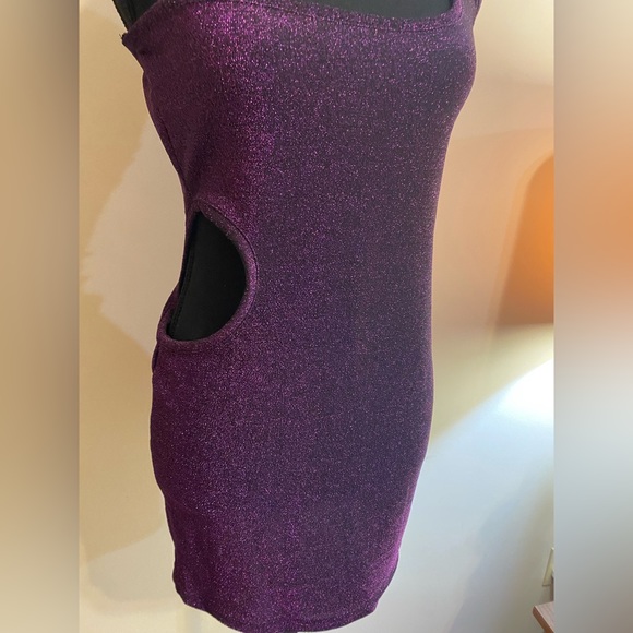 NWT Pretty little thing cut out mini dress. Size 8 - Picture 2 of 6